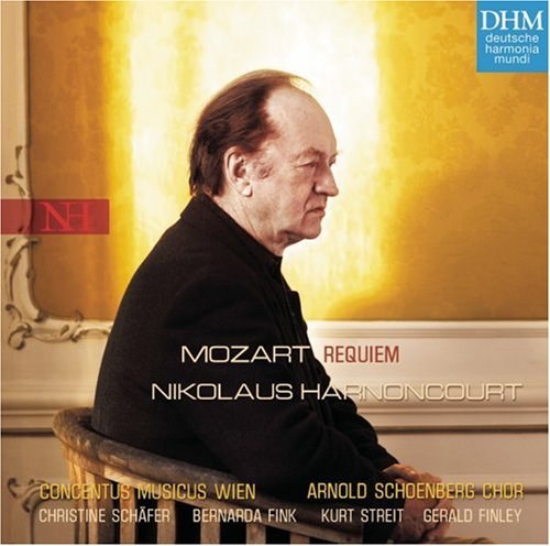 Mozart: Requiem in D Minor, K. 626 [Hybrid SACD with CD-ROM track of Mozart's Original Manuscript]