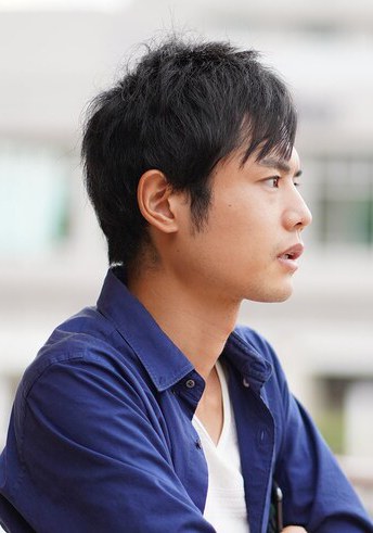 宫冈太郎