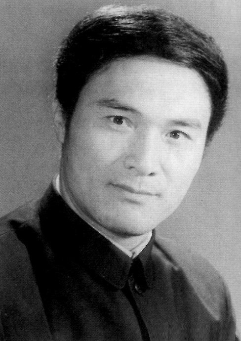 罗鹤龄