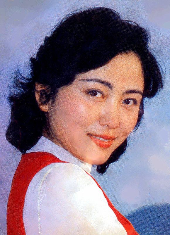 Lina Zhou
