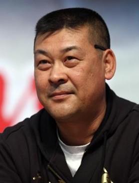 Chuangao Hou