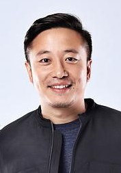 Zhi Li