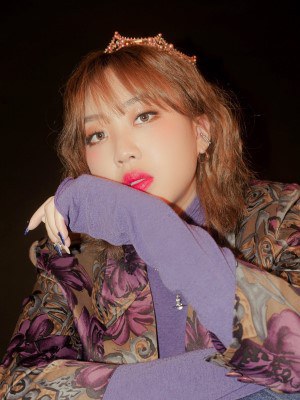 Lee Young-Ji