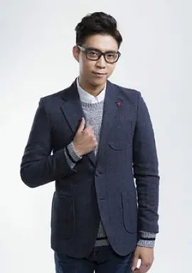 Shuai Xie