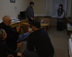 与贝拉·塔尔在福岛