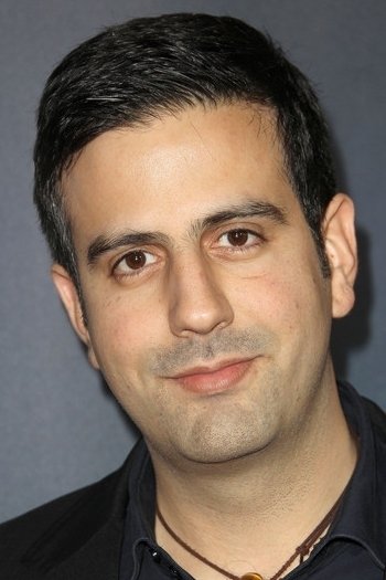 法哈德·萨菲尼亚