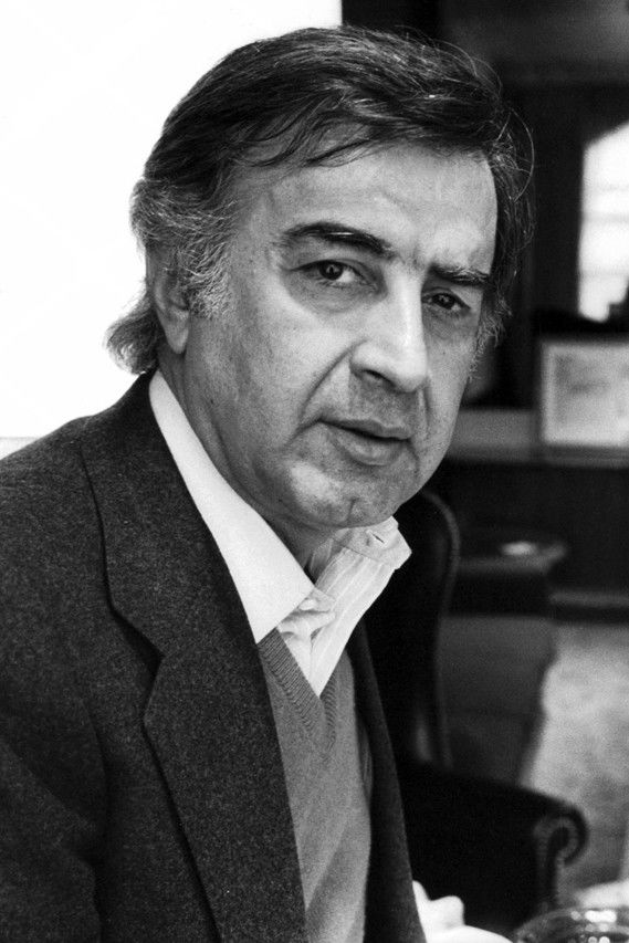 穆斯塔法·阿卡德