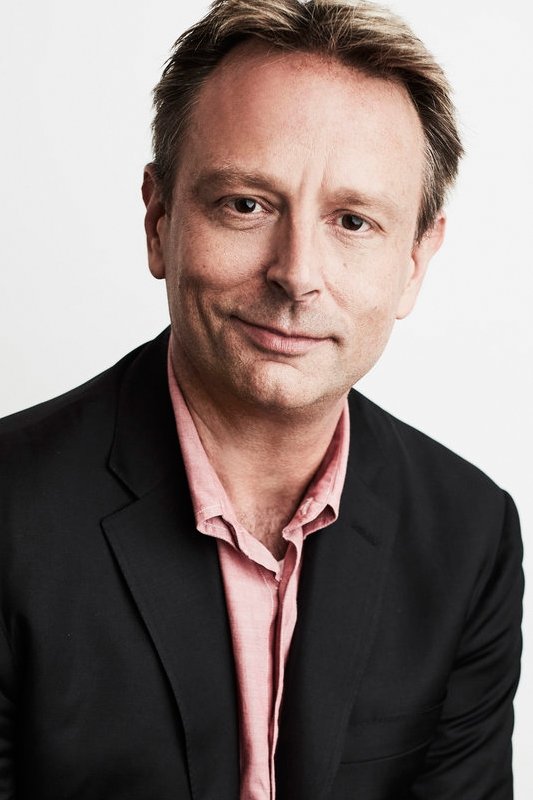 迪恩·乔加里斯