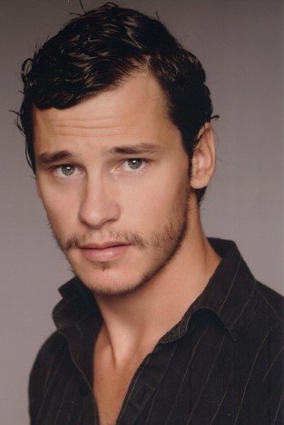 尼古拉斯·吉罗