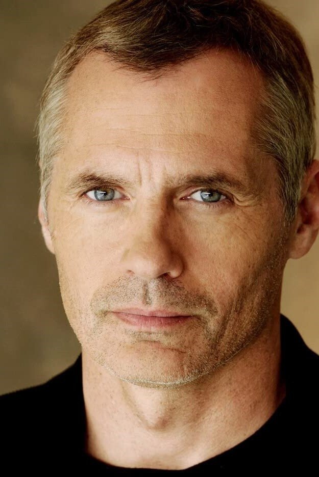 詹姆斯·C·伯恩斯