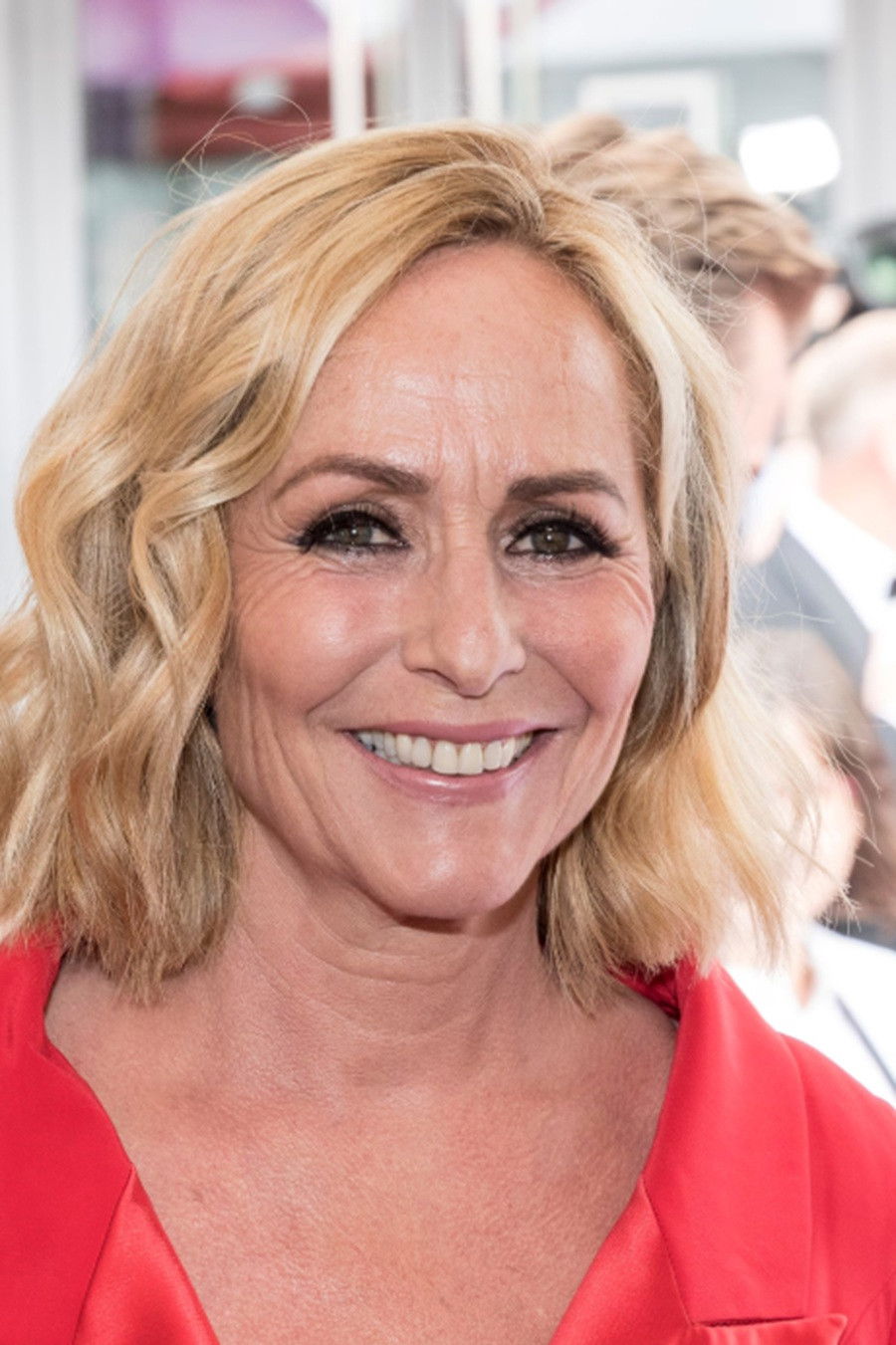 Angela Groothuizen