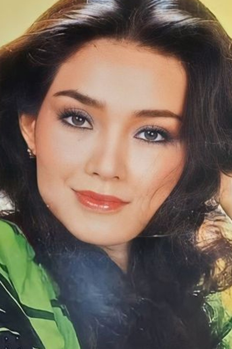 Eva Arnaz