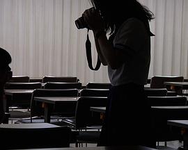 那女孩在海边舞蹈