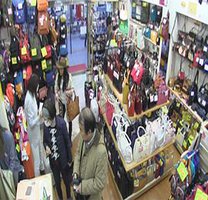 纪实72小时 街角的包店